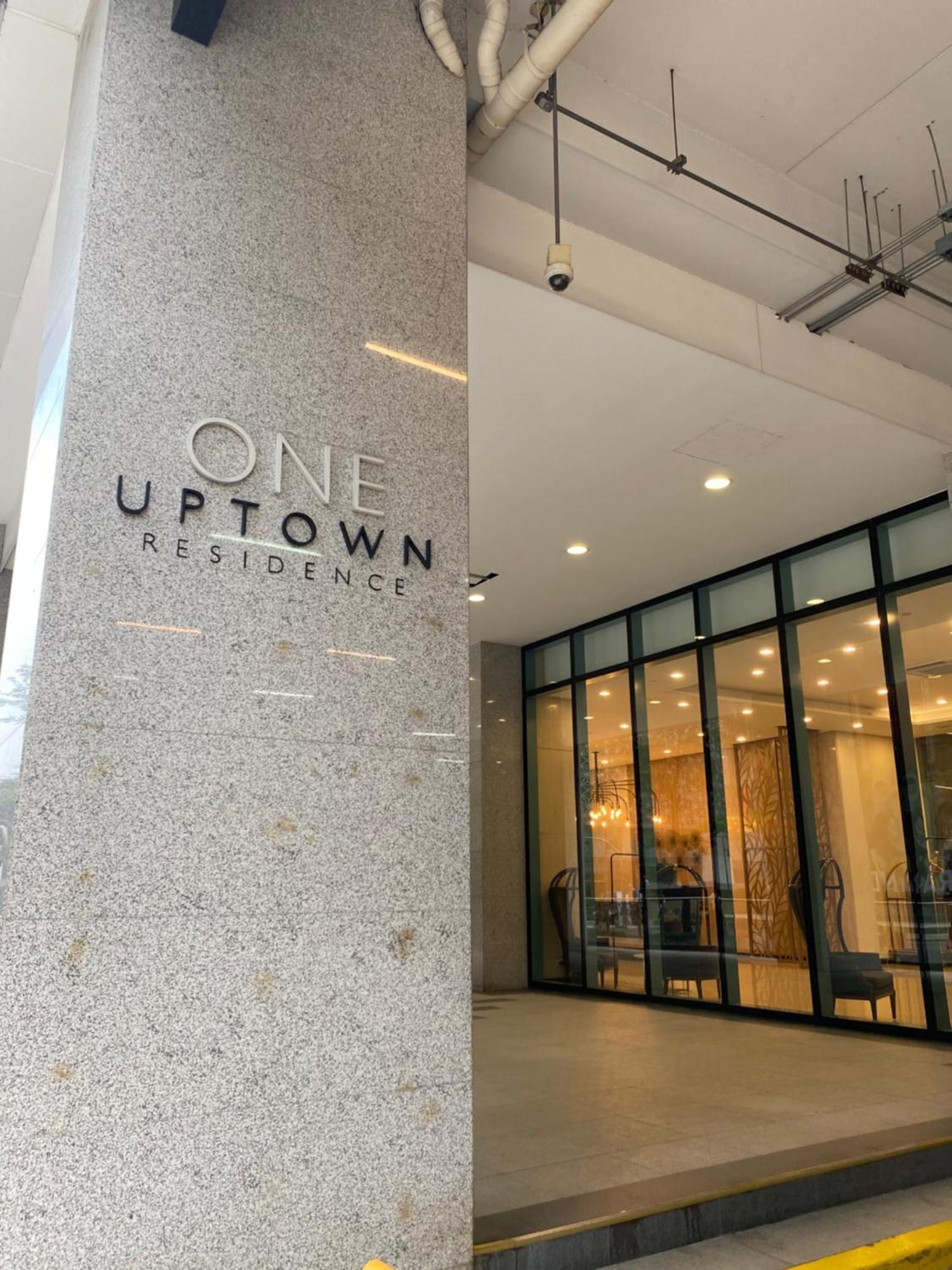 1 Bedroom Uptown Bgc Across Uptown Mall 마닐라 외부 사진